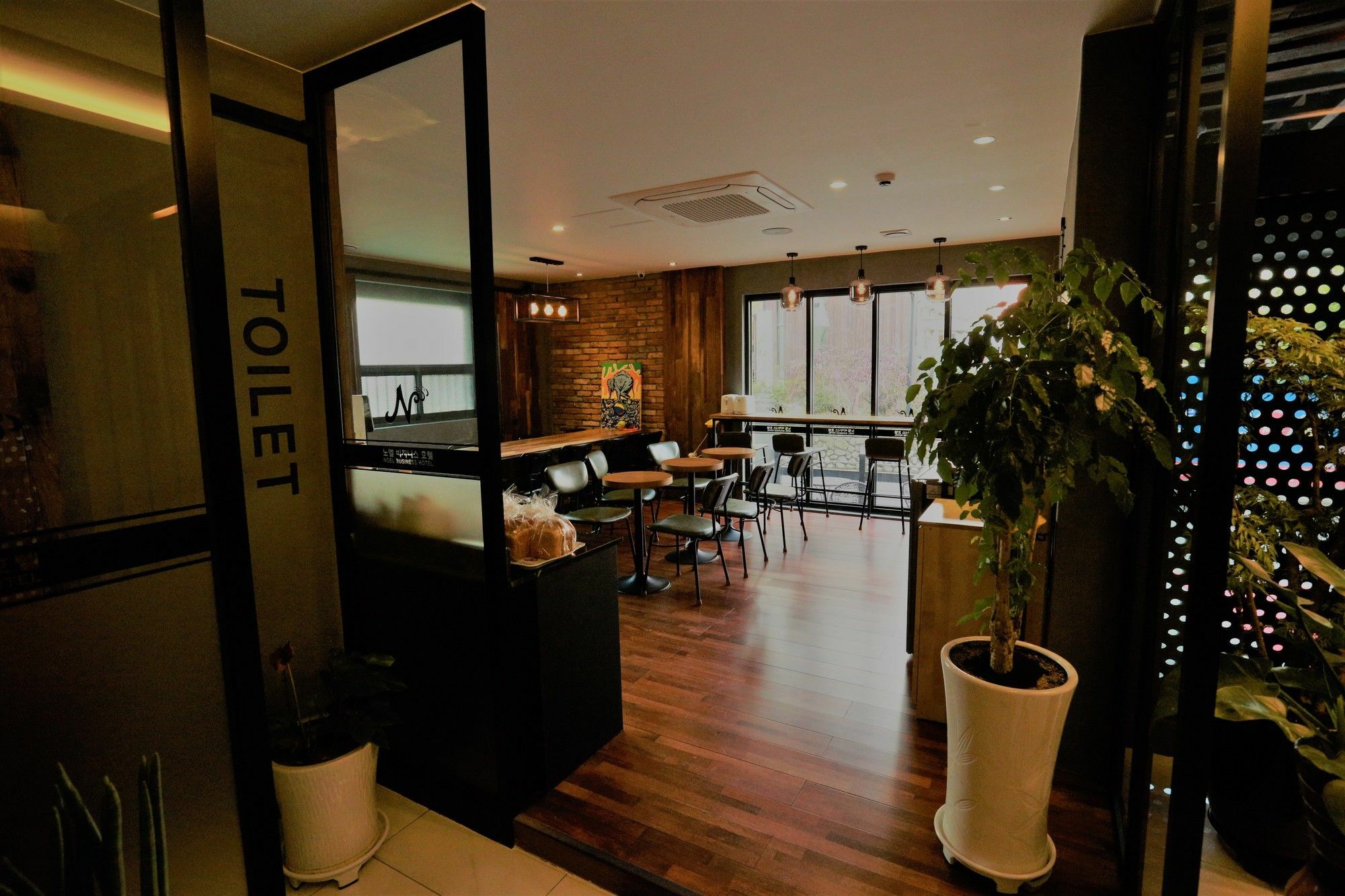 Noel Business Hotel Busan Exteriör bild